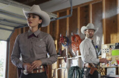 Lindsey Morgan as Micki Ramirez and Jared Padalecki as Cordell Walker in Walker - Season 1 Episode 4