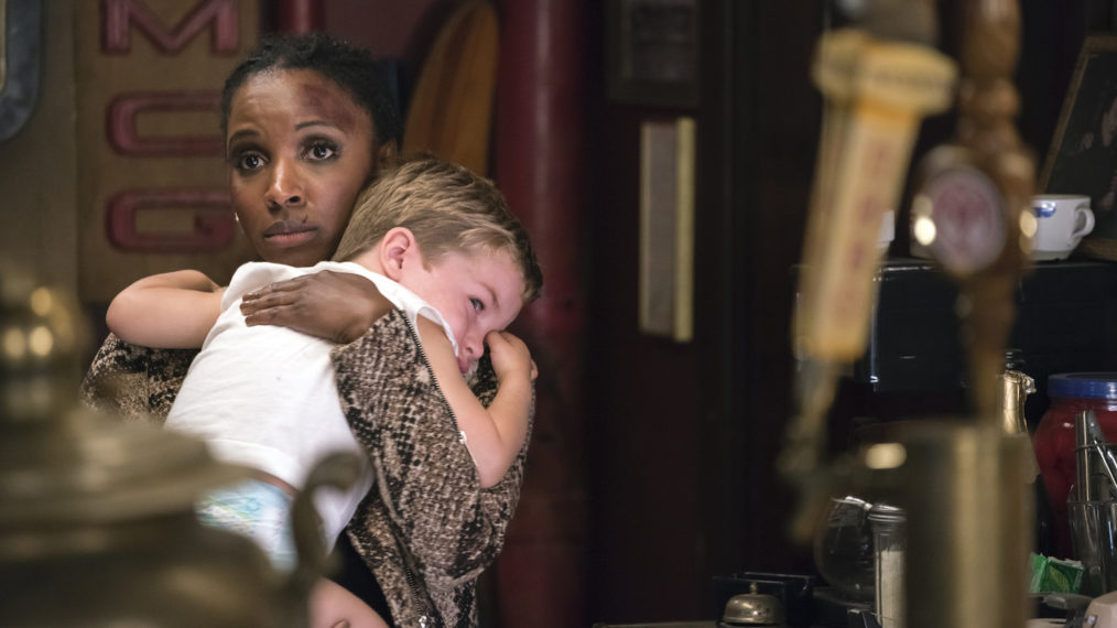 Shanola Hampton as Veronica Fisher in Shameless - Season 8