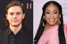 Ryan Murphy's 'Monster: The Jeffrey Dahmer Story' on Netflix Casts Evan Peters, Niecy Nash and More