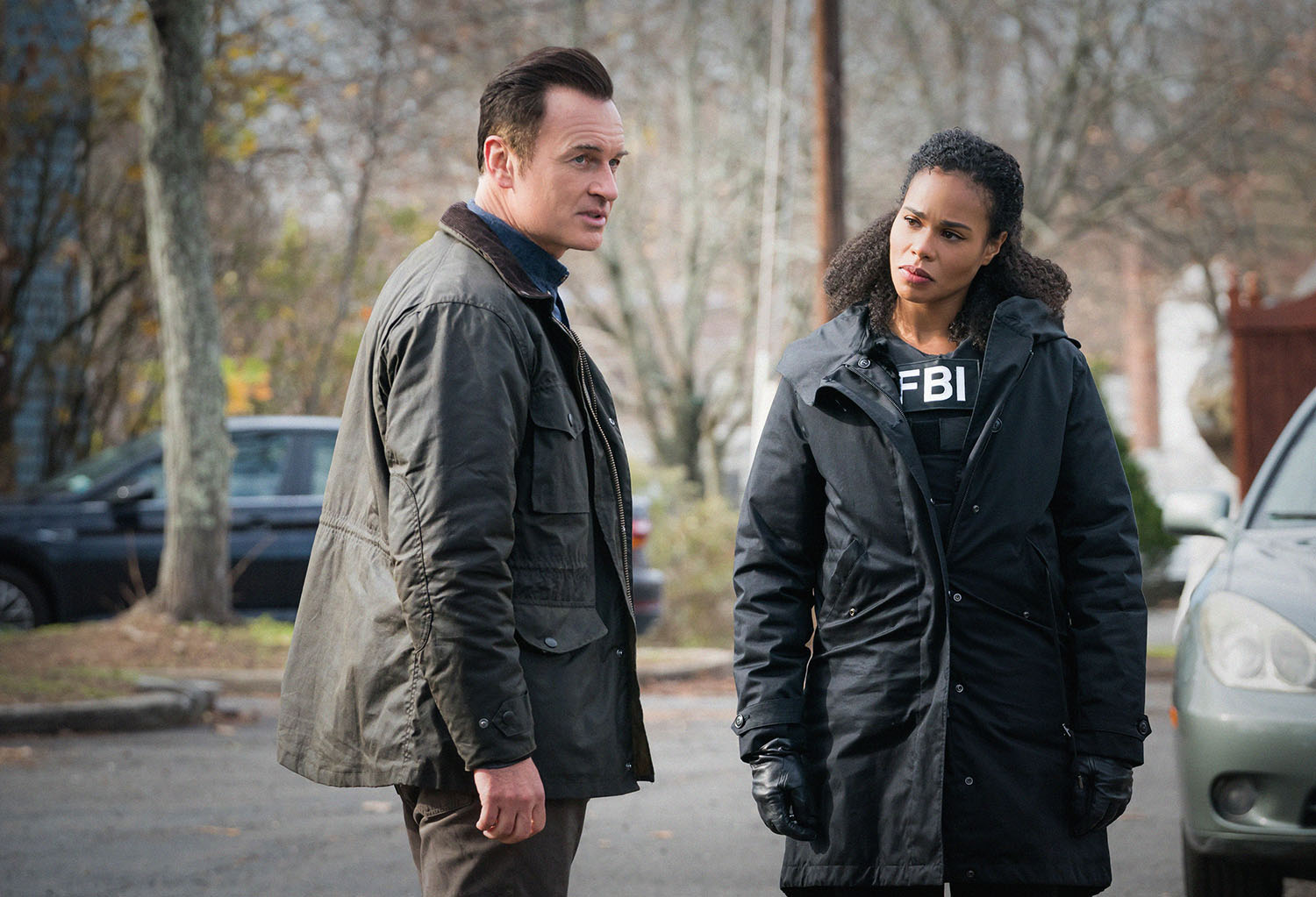 Julian McMahon Roxy Sternberg FBI Most Wanted Jess Barnes