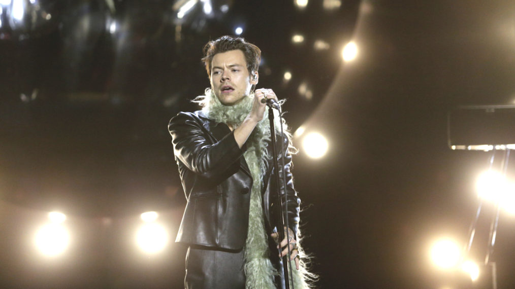 #2021 Grammys Opens With a Tour From Trevor Noah and a Swinging Harry Styles Performance (VIDEO)