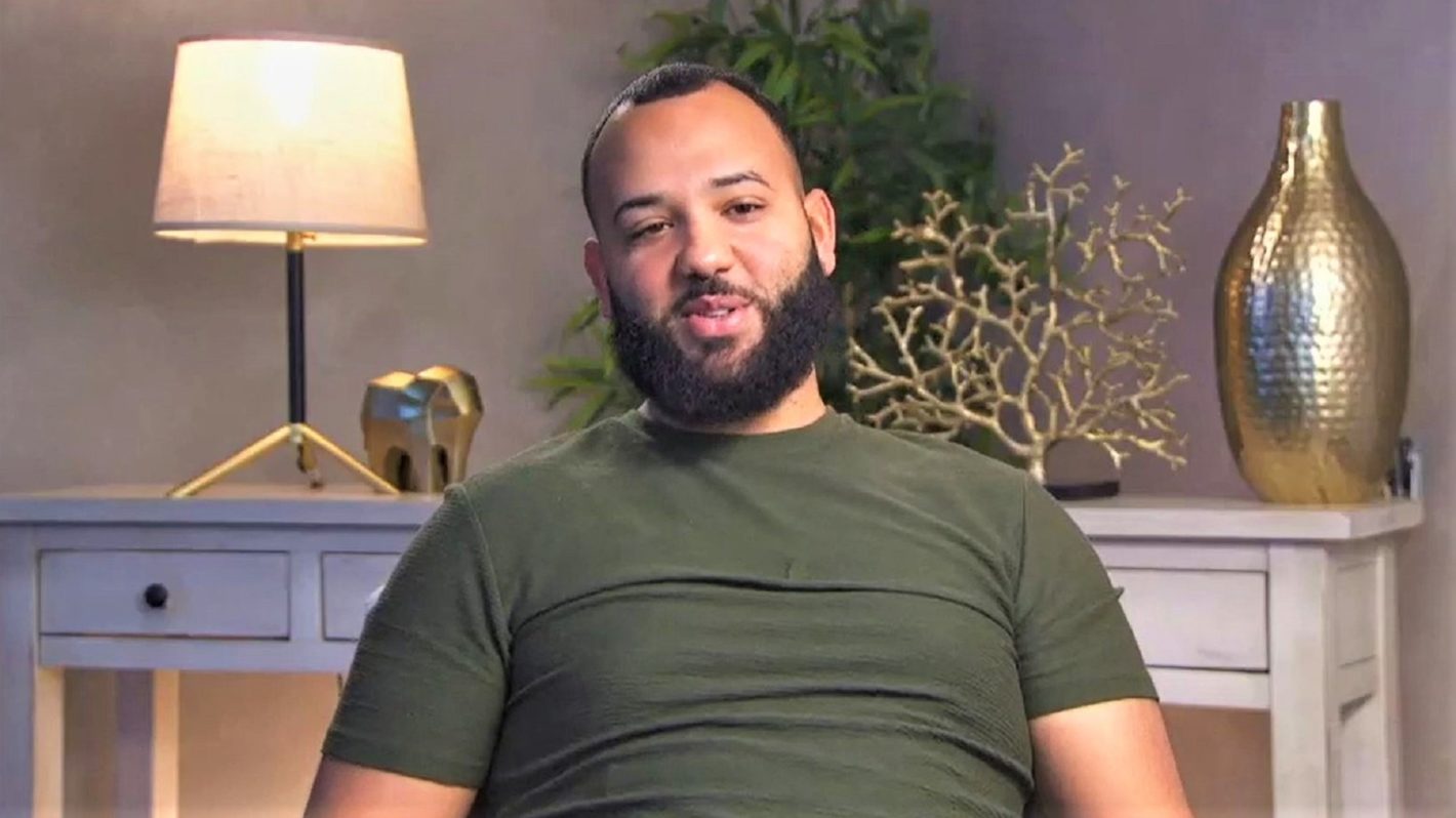 'Married at First Sight' Sneak Peek Vincent Teaches Briana Spanish (VIDEO)