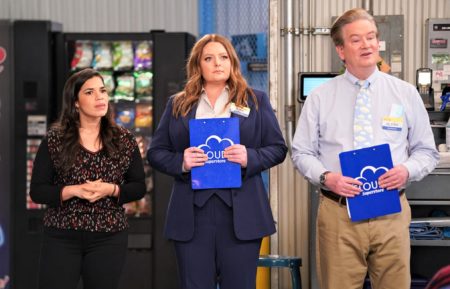 Superstore Finale America Ferrera Lauren Ash