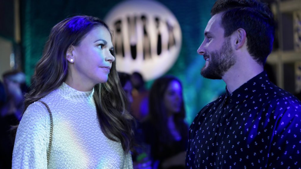 Sutton Foster as Liza and Nico Tortorella as Josh of the series - Season 7 Premiere