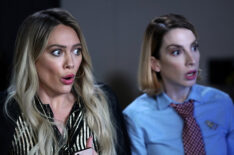 Hilary Duff as Kelsey and Molly Bernard as Lauren in Younger - Season 7, Episode 2