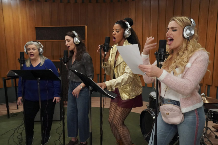 Girls5eva Paula Pell + Sara Bareilles + Renee Elise Goldsberry + Busy Philipps