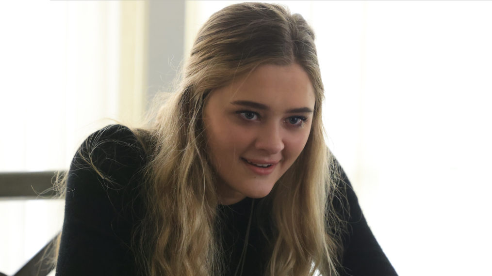 Lizzy Greene as Sophie in A Million Little Things - Season 3, Episode 10