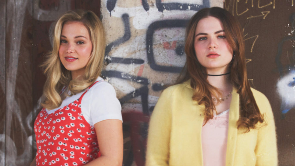 #Olivia Holt & Chiara Aurelia Are the Two Sides of ‘Cruel Summer’ (VIDEO)