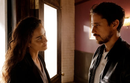 Alice Braga as Teresa and Peter Gadiot as James in Queen of the South - Season 5