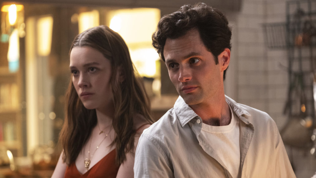 Victoria Pedretti Penn Badgley You Season 2 Love Joe