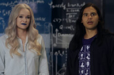 The Flash - Danielle Panabaker as Caitlin Frost and Carlos Valdes as Cisco Ramon - 'The Speed of Thought'