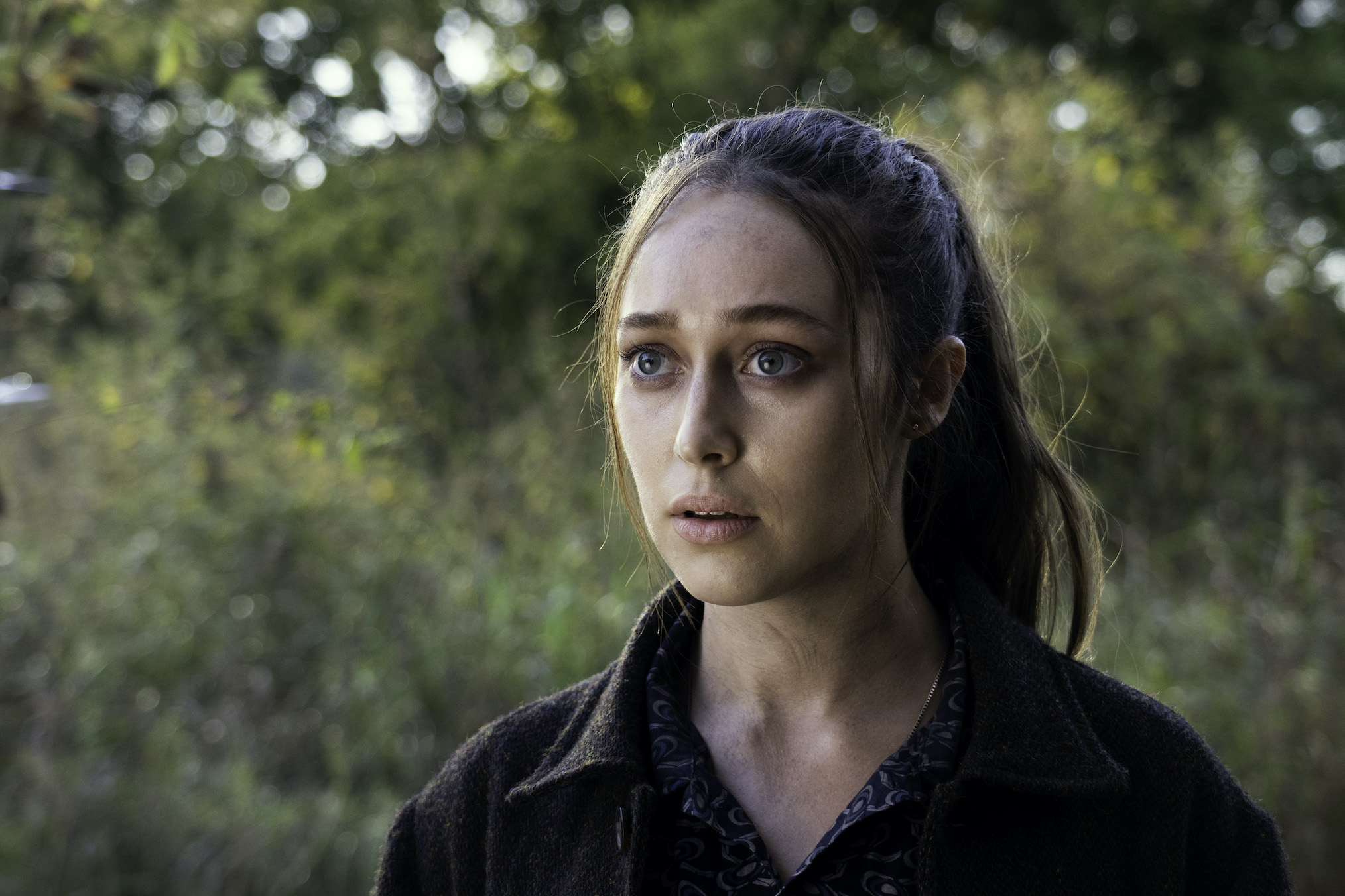 Fear Twd Alicia Finds Old Friends Who Aren T So Friendly Recap Fear Twd Alicia Finds Old Friends Who Aren T So Friendly Recap