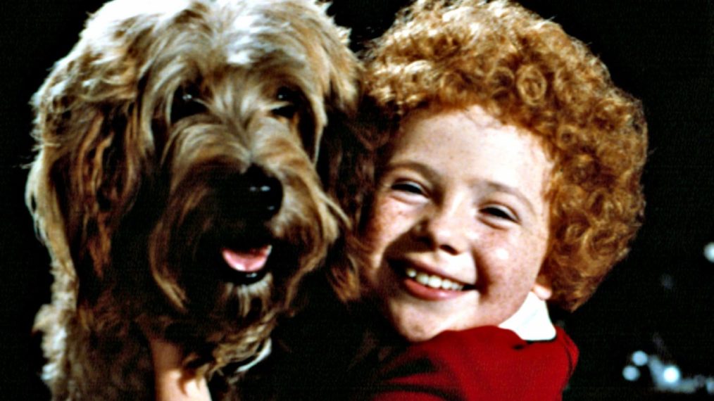 Aileen Quinn with Sandy in Annie, 1982