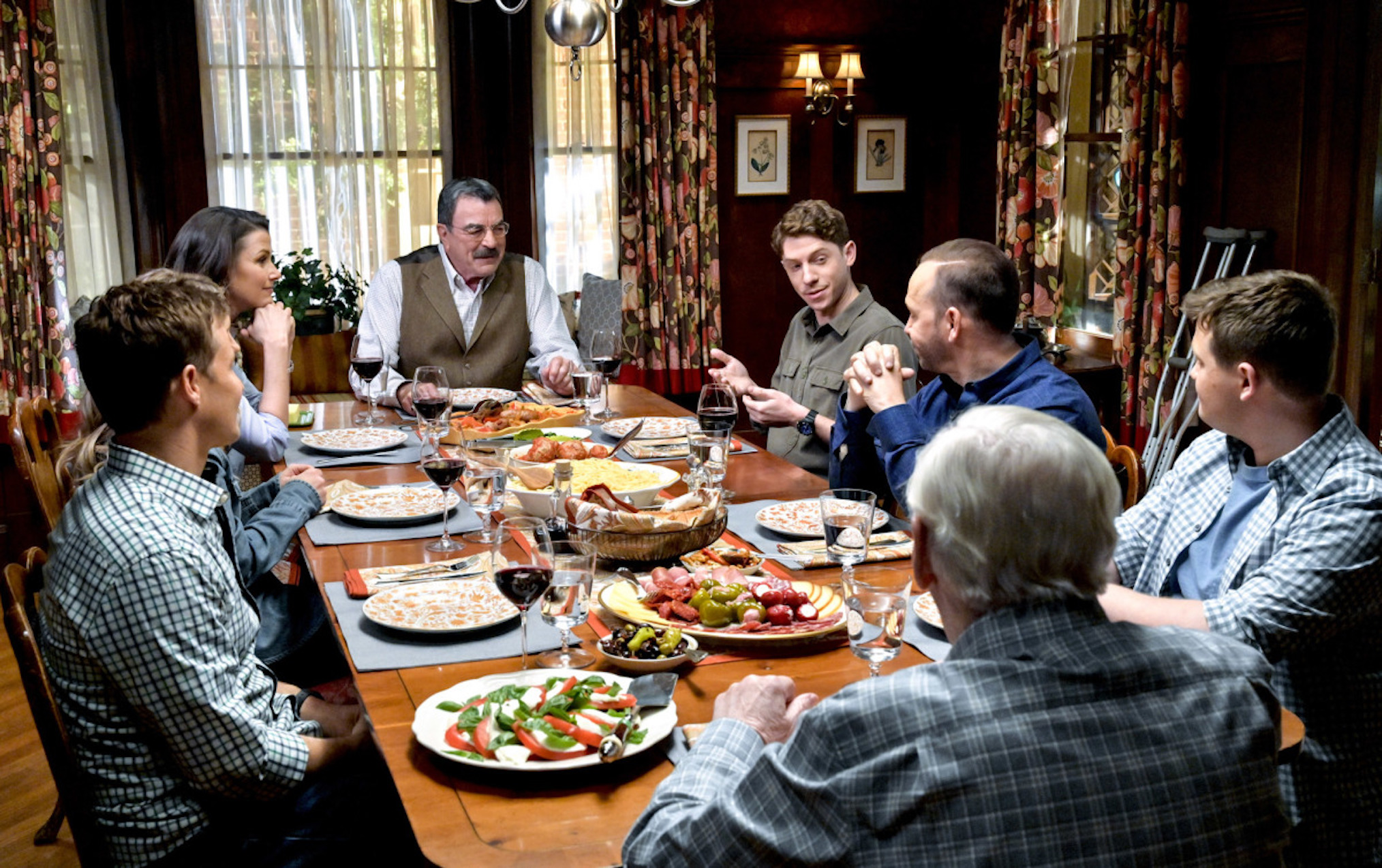 Blue Bloods Season 11 Finale Family Dinner