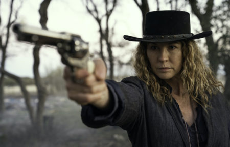 Fear The Walking Dead june jenna elfman