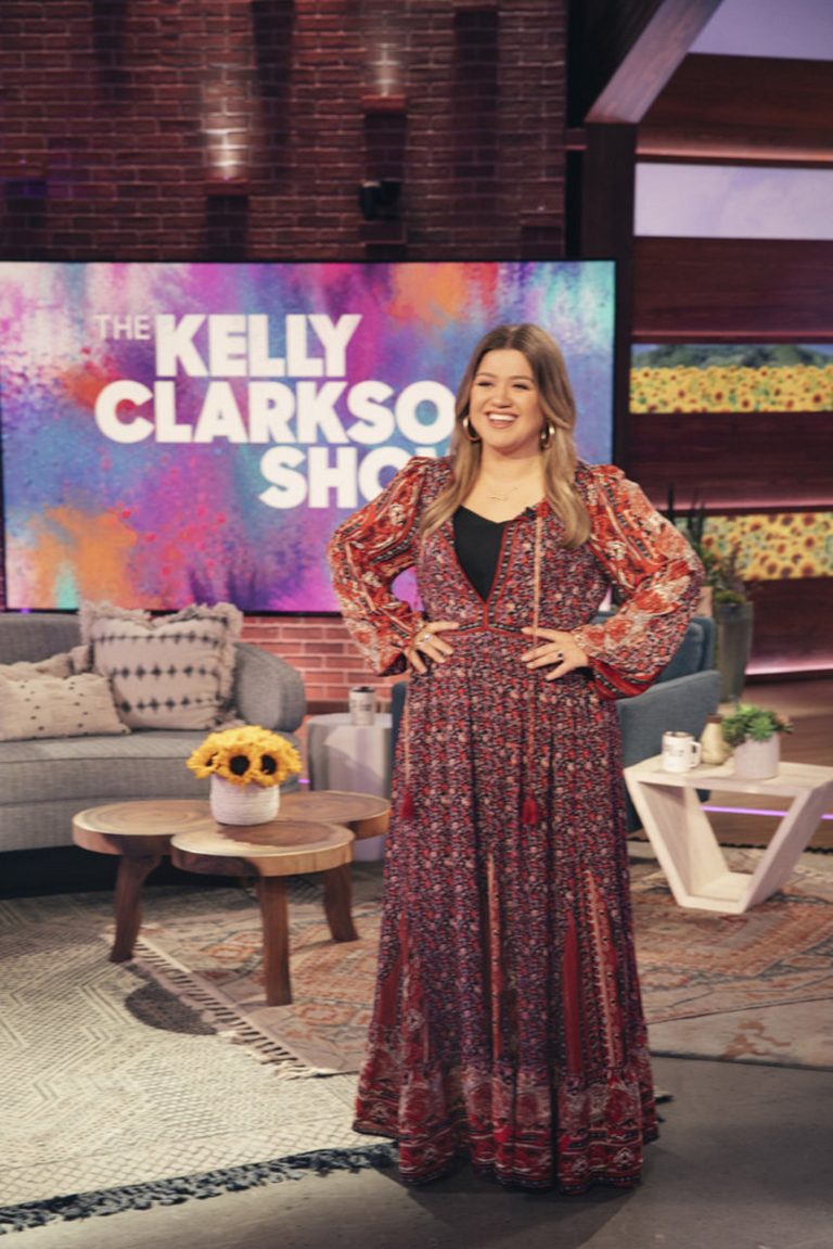 'The Kelly Clarkson Show' to Take Over 'Ellen' Daytime Slot at NBC