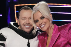 Donnie Wahlberg and Jenny McCarthy in The Masked Singer - Season 5 Cluedle Doo