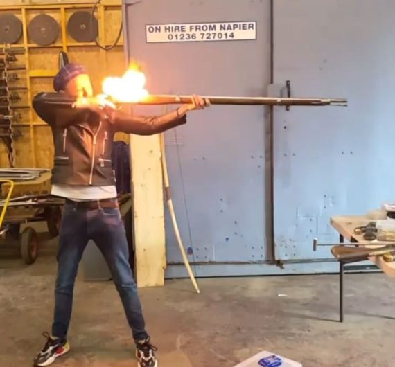 �Outlander� See the Stars Behind the Scenes on Season 6