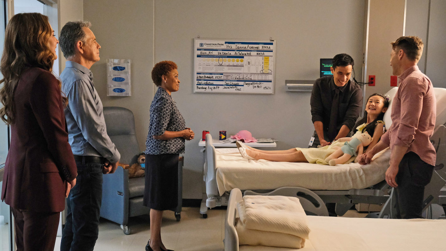 The Resident Saison 5 Diffusion Tf1 'The Resident' Boss Teases What's Next in Season 5 After That Mostly