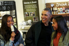 President Barack Obama buys ice cream for his daughters Malia and Sasha