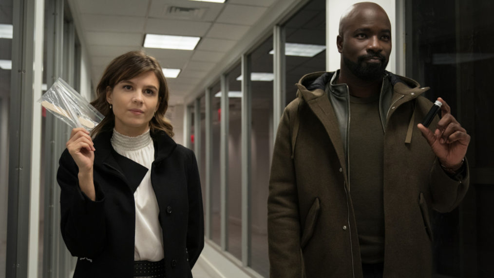 Katja Herbers as Kristen Bouchard and Mike Colter as David Acosta in Evil - 'N Is for Night Terrors'