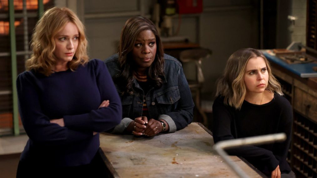 Mae Whitman, Retta, Christina Hendricks in Good Girls - Season 4