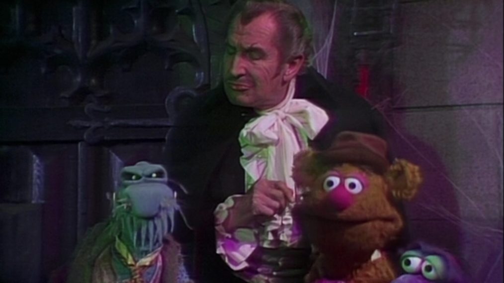 The Muppet Show - Vincent Price with Fozzie, Gonzo, and Uncle Deadly