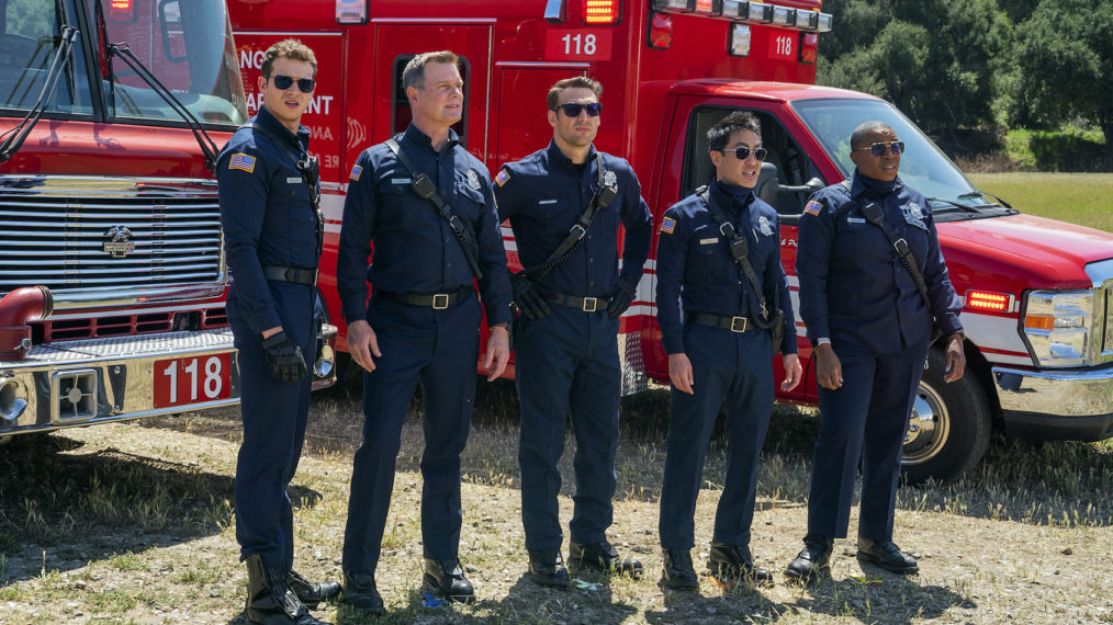 9-1-1 Oliver Stark Peter Krause Ryan Guzman Kenneth Choi Aisha Hinds