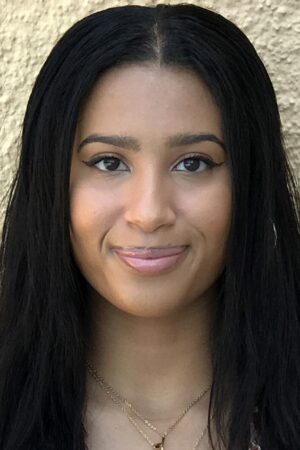 Hannah Chaddha Headshot