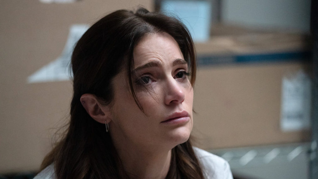 Janet Montgomery as Dr. Lauren Bloom in New Amsterdam - Episode 314