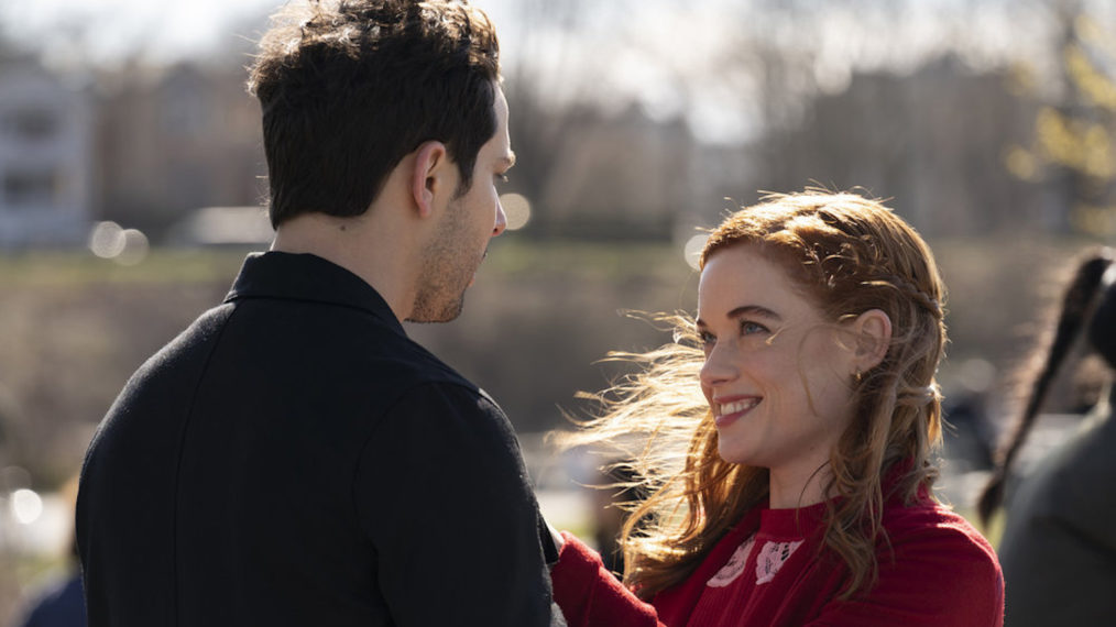 Skylar Astin as Max, Jane Levy as Zoey Clarke in Zoey's Extraordinary Playlist - Season 2