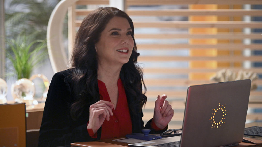 Lauren Graham as Joan in Zoey's Extraordinary Playlist - Season 2