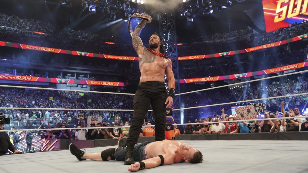 Roman Reigns defeats John Cena