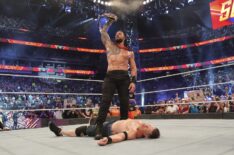Roman Reigns defeats John Cena
