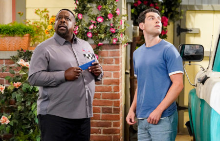 The Neighborhood Cedric the Entertainer and Max Greenfield