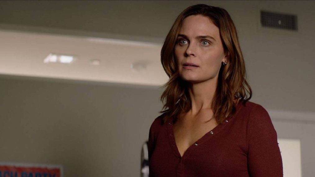 Animal Kingdom Emily Deschanel 