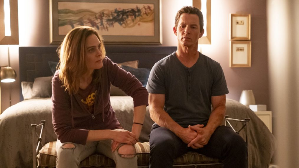 Animal Kingdom - Emily Deschanel and Shawn Hatosy