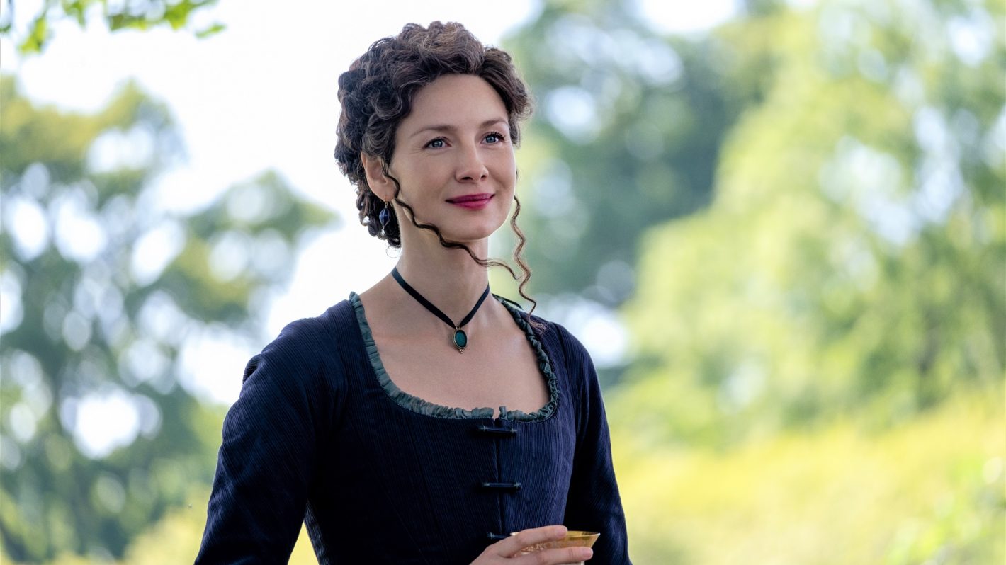 Surprise! 'Outlander' Star Caitriona Balfe Announces the ...