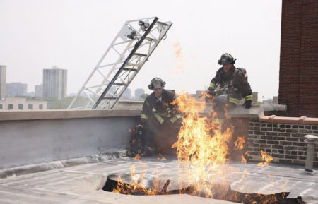 Jesse Spencer as Casey, Christian Stolte as Mouch in Chicago Fire