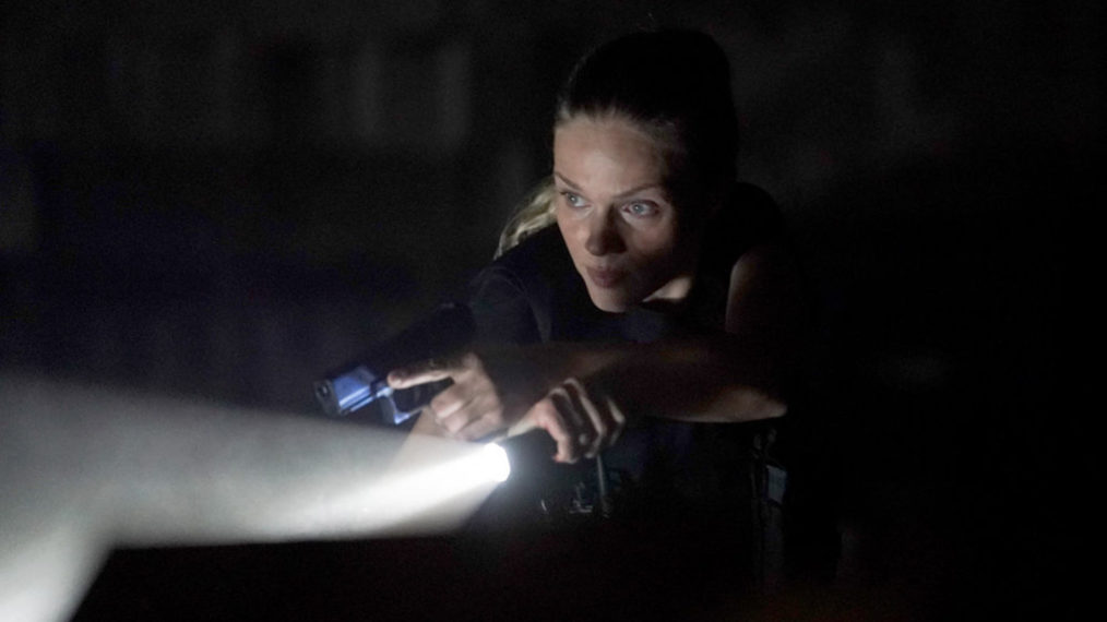 Tracy Spiridakos as Upton in Chicago P.D.