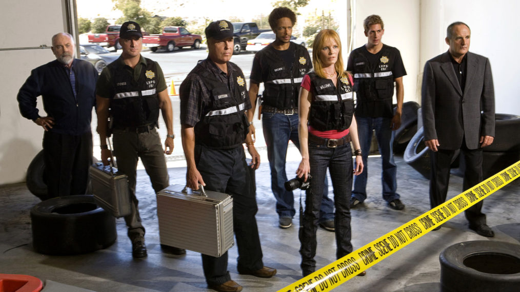 George Eads, William Petersen, Gary Dourdan, Marg Helgenberger in CSI