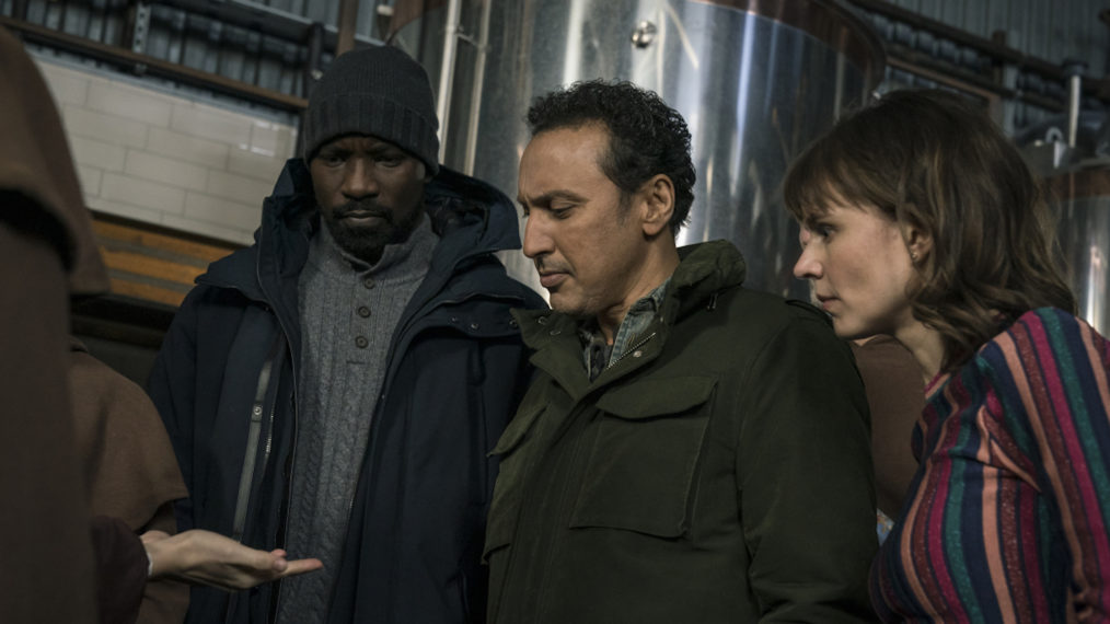 Mike Colter as David, Aasif Mandvi as Ben, Katja Herbers as Kristen in Evil - 'S Is for Silence'