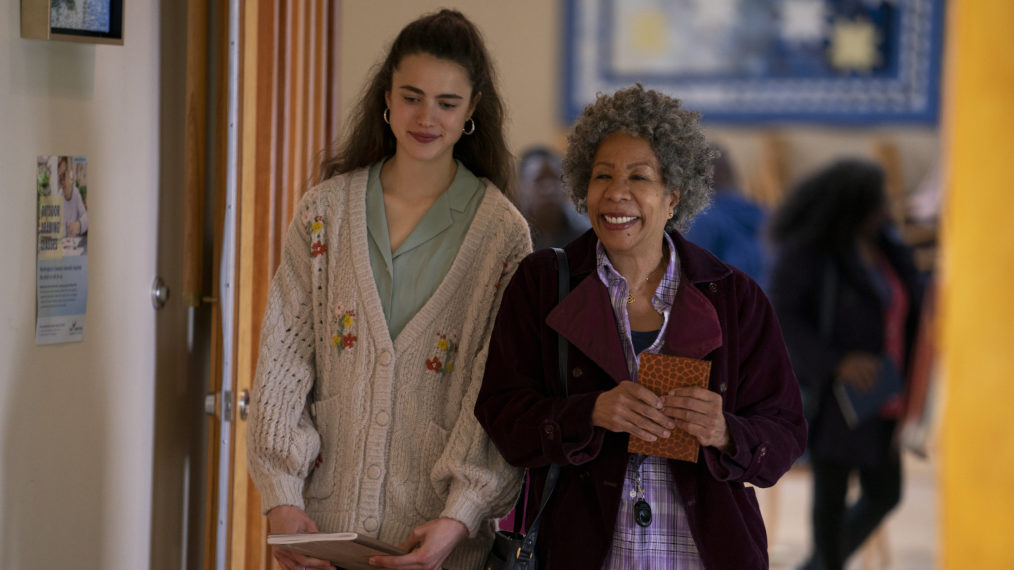 Margaret Qualley as Alex, BJ Harrison as Denise in Maid