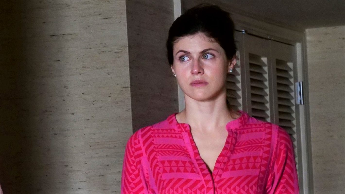 'The White Lotus' Finale Alexandra Daddario on Rachel's Big Decision