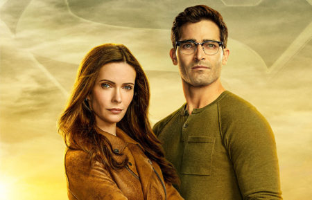 Bitsie Tulloch as Lois Lane, Tyler Hoechlin as Clark Kent in Superman & Lois