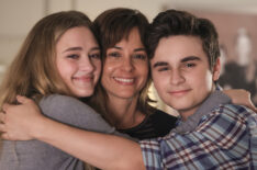 Lizzy Greene, Stephanie Szostak, Chance Hurstfield in A Million Little Things