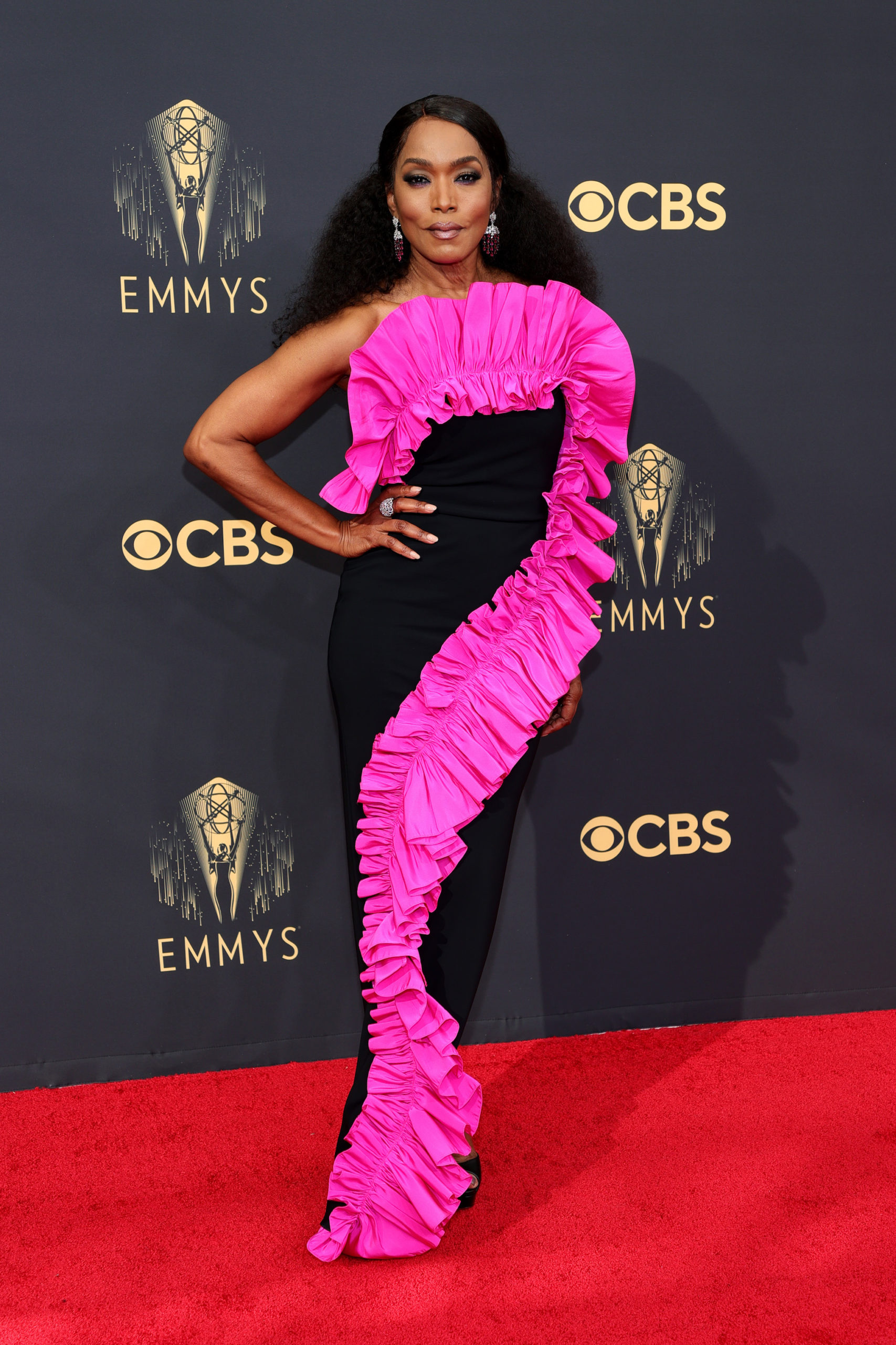 Angela Bassett at the 2021 Emmys