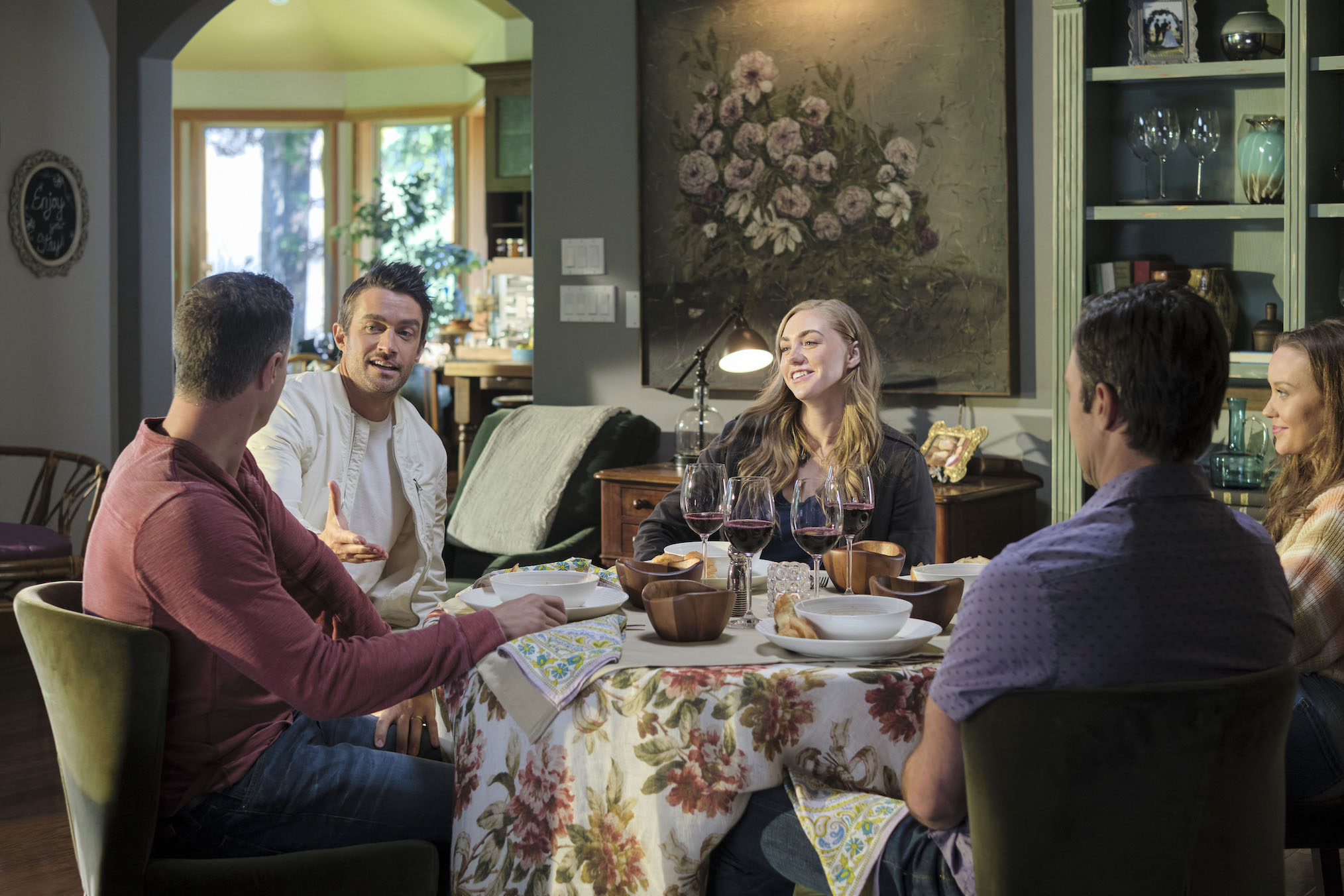 Robert Buckley, Jessica Sipos, Laci Mailey in Chesapeake Shores