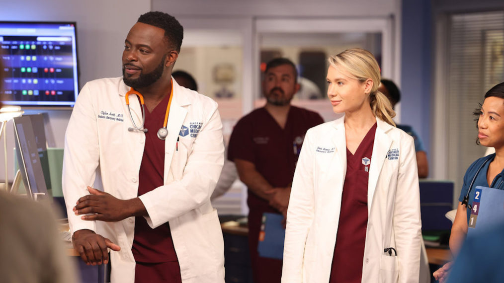 Guy Lockard as Dylan Scott, Kristin Hager as Stevie Hammer in Chicago Med