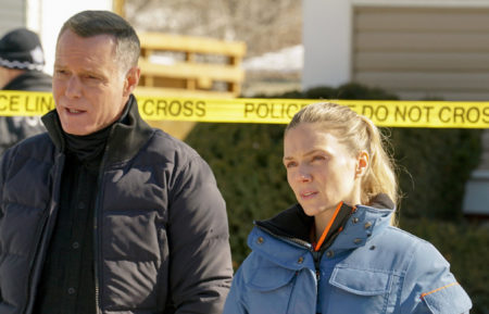 Jason Beghe as Voight, Tracy Spiridakos as Upton in Chicago PD